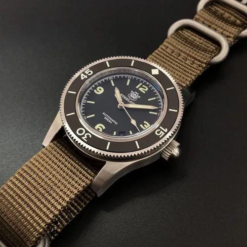Vista 3 de STEELDIVE - Reloj automático para hombre 62Mas de viento automático 9843ft resistente al agua BGW-9 cronógrafo de buceo cerámica bisel de zafiro