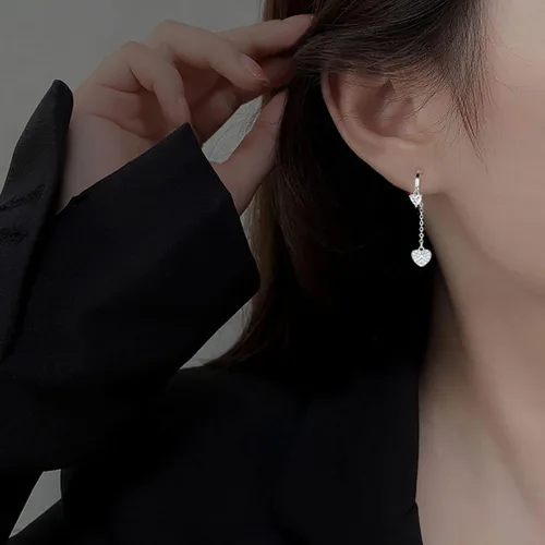 Vista 3 de SLUYNZ Pendientes de aro pequeños de plata de ley con circonita cúbica para mujeres y adolescentes y niñas, aretes de aro con forma de corazón
