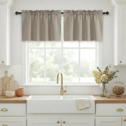 Vista 21 de NICETOWN Cortinas Opacas Cortas - Tratamiento de Ventana con Aislamiento Térmico, Niveles de Cortina Pequeños para Sala de Estar/Cocina, 2 Paneles