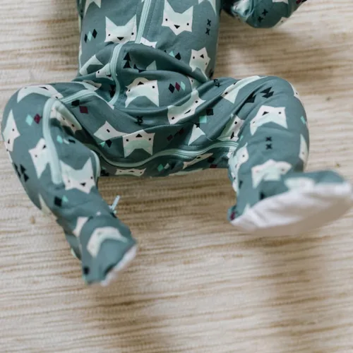 Vista 47 de ZippyJamz - Pijama orgánica para bebé con pies y cremallera para cambiar pañales fácil y rápido
