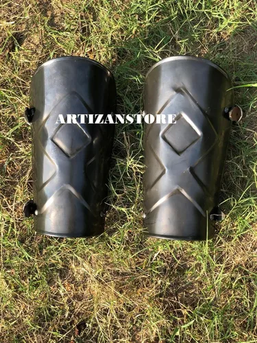 Vista 3 de ARTIZANSTORE Par de brazaletes vikingo medieval de acero ennegrecido, guerrero de fantasía, armadura de cosplay, disfraz de Halloween