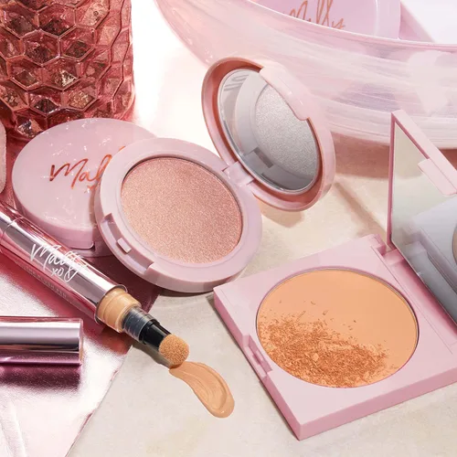 Vista 7 de Mally Beauty - The Plush Pen Brightening Corrector Stick - Bronceado - Fórmula hidratante con infusión de cúrcuma, vitamina E y ácido hialurónico