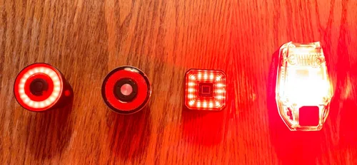 Vista 4 de Smart Bike Brake Light with Accurate Deceleration Sensor, Water Resistant Rechargeable Night Light, 300 Lumen Tail Lights