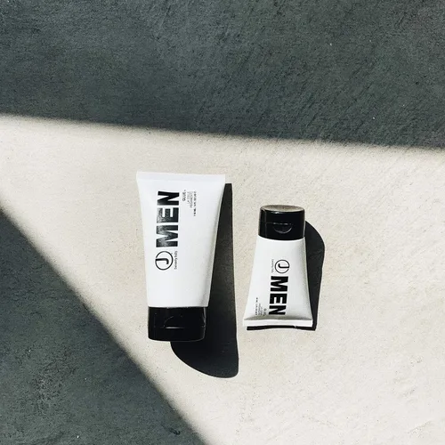 Vista 2 de J Beverly Hills Gel para el cabello con pegamento para hombre con aceite de romero para volumen y brillo, (2 onzas, 4 onzas)