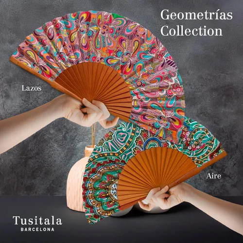 Vista 2 de Spanish Balance Fan - Wood and Cotton - 23 cm - Jute Case and Case - Fashion Accessory - Handmade in Spain - Events and Gifts - Geometries