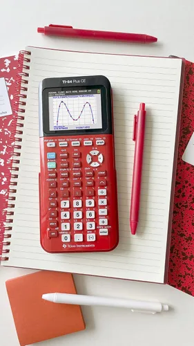 Vista 11 de Texas Instruments TI-84 Plus CE Calculadora gráfica a color, rojo radical pequeño