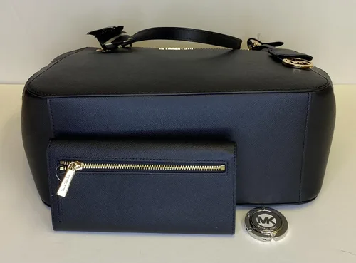 Vista 6 de Michael Kors Jet Set - bolsa de hombro para viaje con cadena grande, cartera triple Michael Kors Jet Set.