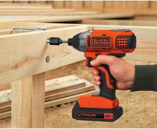 Vista 4 de BLACK+DECKER Kit de destornillador de impacto máximo de 20 V con batería de litio adicional de 1.5 Ah (BDCI20C y LBXR20)