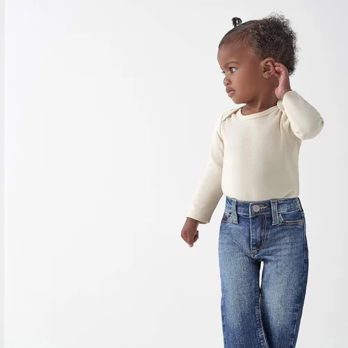 Vista 6 de Gerber Baby Toddler Straight Leg Stretch Denim Jeans