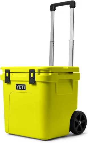 Vista 10 de YETI Roadie 48 - Hielera con ruedas y mango retráctil de periscopio