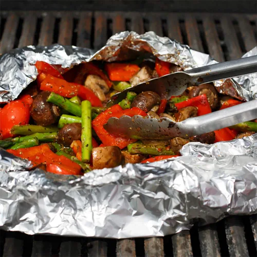 Vista 5 de McCormick Grill Mates Montreal. - Condimento para carne con un 25 % menos de sodio