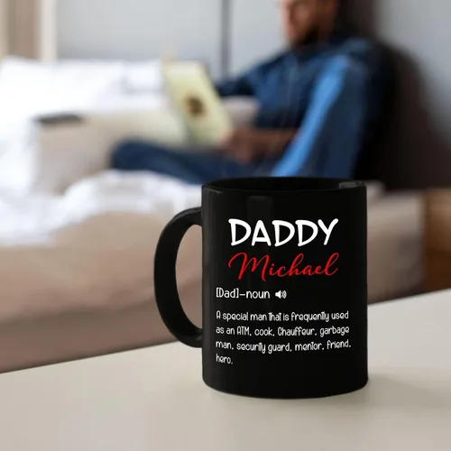 Vista 5 de Taza de café negra con nombre personalizado de 11 onzas, 15 onzas, taza de café con definición de papá para papá, regalo para papá nuevo, taza
