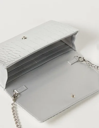 Vista 4 de The Drop Cartera Leroya con cadena cruzada para mujer