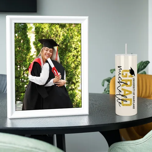 Vista 5 de Regalos de graduación para ella, vaso delgado de graduación personalizado con popote, tapa, 20 onzas, 8 diseños, taza de café de graduación