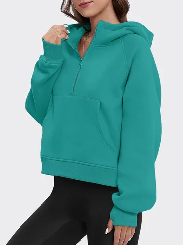 Vista 2 de ATHMILE Sudaderas cortas con capucha para mujer, media cremallera, forro polar, ropa de invierno, con cremallera de un cuarto