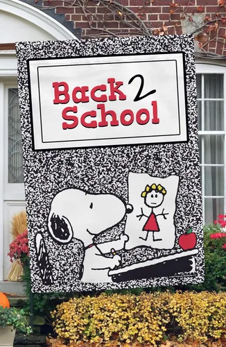 Vista 4 de Flagology, PEANUTS®, PEANUTS® Back 2 School Composition Snoopy - Bandera de casa 28" x 40", con licencia oficial de PEANUTS®, regreso a clases