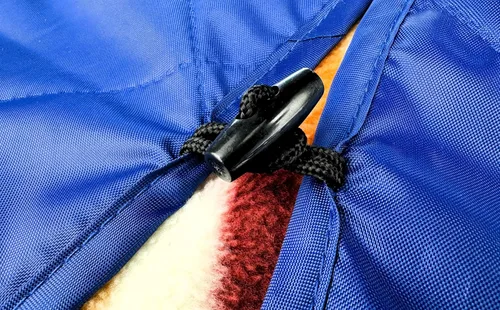 Vista 6 de DOWN UNDER OUTDOORS Manta grande impermeable y resistente al viento, extra gruesa de 350 GSM, forro polar acolchado, o manta de estadio de sherpa