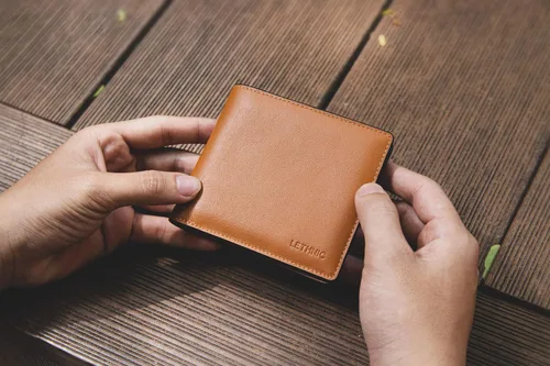 Vista 6 de LETHNIC Cartera plegable de cuero para hombre - Acogedora, Marrón, Classic