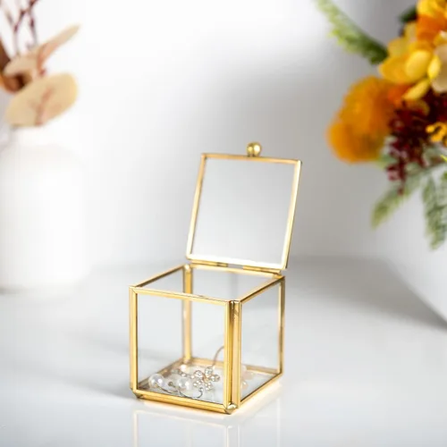 Vista 6 de Feyarl Pequeña caja de joyería de cristal transparente para baratijas aretes caja de sombra organizador decorativo para el cofre del tesoro con tapa