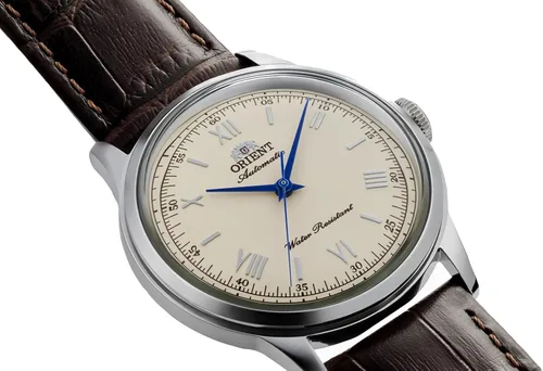 Vista 2 de Orient Bambino Sin fecha Movimiento automático automático/cuerda manual Reloj de vestir de acero inoxidable de 1.512 in Unisex Champán