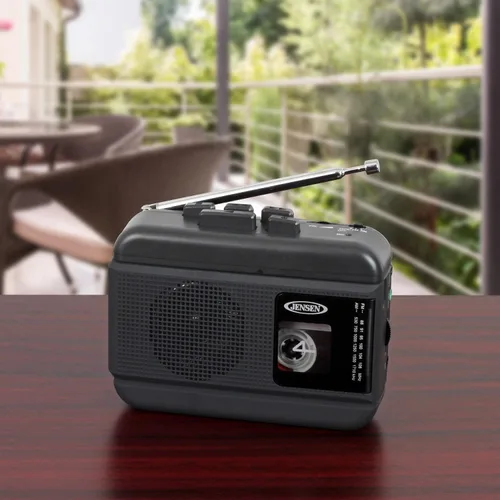 Vista 4 de JENSEN® Reproductor de casete/grabadora personal con radio AM/FM