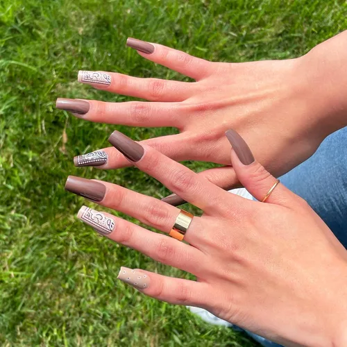 Vista 16 de Gold Finger - Kit de uñas postizas de cobertura completa con pegamento, diseño moderno, gel listo para usar, uñas medianas, largas y extralargas
