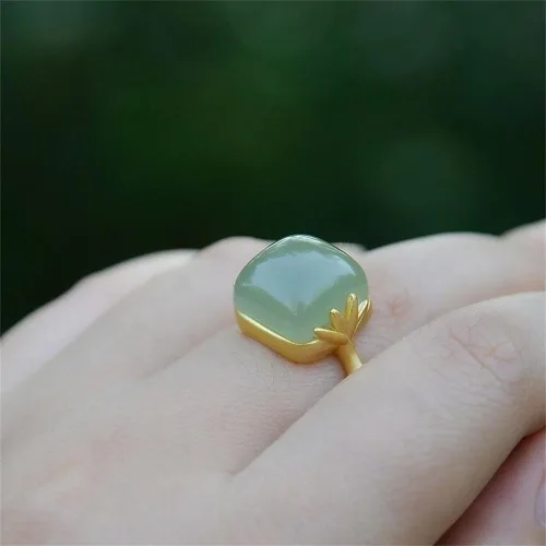 Vista 6 de Anillo de bambú verde vintage de jade hetian para mujer, delicado estilo chino, hecho a mano, con piedras preciosas ajustables, banda de dedo