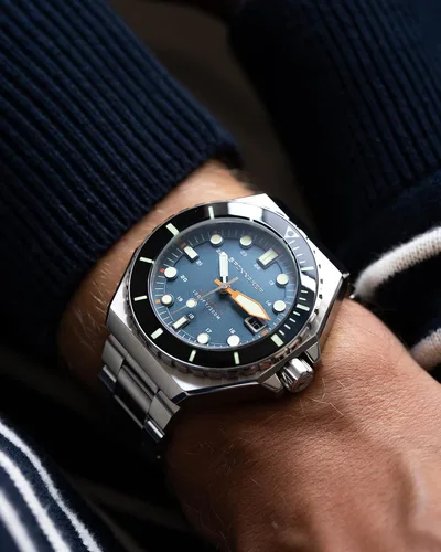 Vista 8 de Spinnaker Diver Dumas SP-5081 - Reloj automático japonés de 1.73 pulgadas para hombre