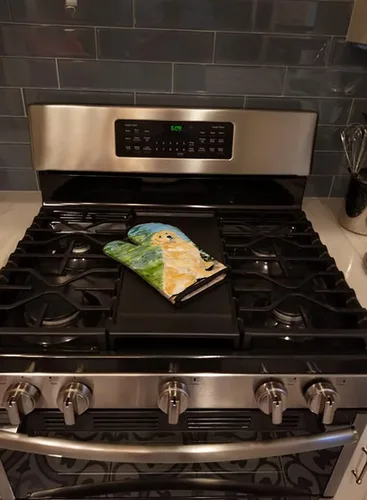 Vista 2 de Caroline's Treasures SS8758OVMT Golden Retriever - Mitón de horno grueso resistente al calor para sartenes calientes y horno, guante de cocina