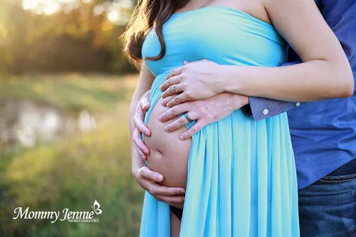 Vista 4 de Mommy Jennie Vestido de maternidad para sesión de fotos sin mangas frente abierto vestido de fotografía