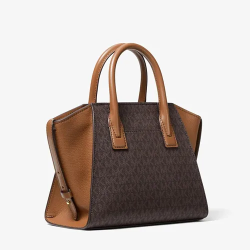 Vista 2 de Michael Kors Avril - Bolso pequeño con cremallera superior color marrón Marrón