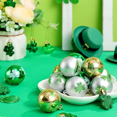 Vista 3 de Teling 36 piezas de decoración del día de San Patricio adorno colgante para árbol trébol bola colgante bola de plástico verde adorno trébol sombrero