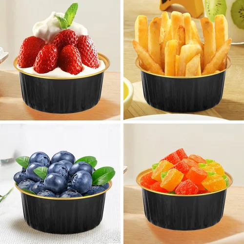 Vista 3 de Paquete de 200 recipientes de aluminio para cupcakes, tazas de postre de 5 onzas con tapas, mini moldes para pasteles con tapas para regalo