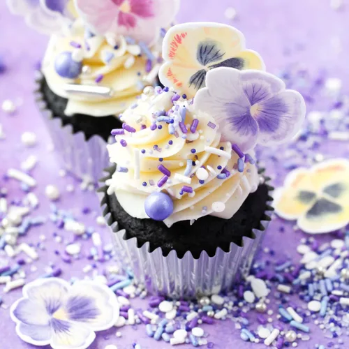 Vista 6 de Sprinkle Pop Mezcla de espolvorear perfectamente morada, gránulos de lavanda púrpura y blanca con grageas plateadas, gránulos de cumpleaños, día