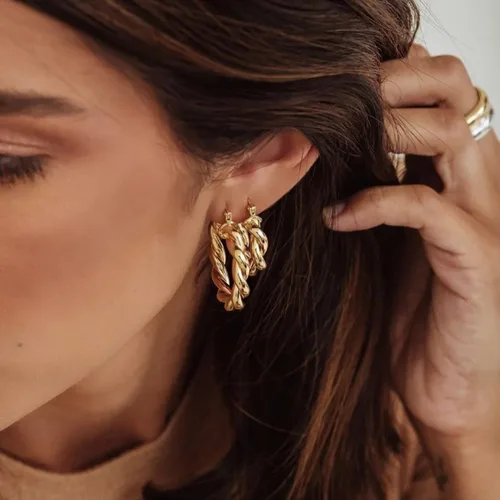 Vista 91 de Aretes de aro gruesos de oro para mujer, chapados en oro de 14 quilates, aretes de aro triple, hipoalergénicos, a la moda, aretes de aro gruesos