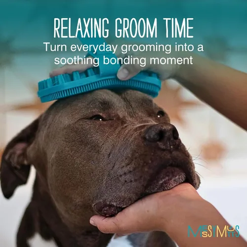 Vista 7 de Messy Mutts Cepillo reversible de silicona de doble cara para mascotas Masaje suave, cepillado, baño y herramienta de eliminación de pelo de perro