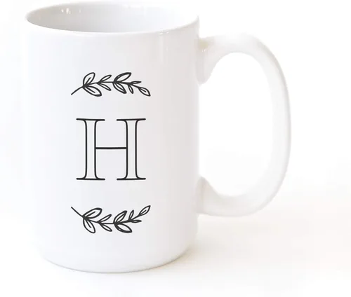 Vista 7 de The Cotton & Canvas Co. Manhattan Wreath - Taza de café personalizada con monograma inicial con letra A, taza de café de cerámica de porcelana. Para