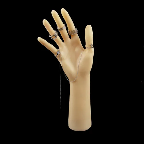 Vista 7 de AUEAR, Expositor de mano de maniquí femenino para soporte de joyería, pulsera, collar, anillo (carne, 11 x 7.3 pulgadas, 1 unidad)