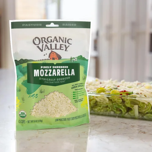 Vista 3 de Organic Valley - Queso mozzarella orgánico rallado fino, paquete de 6 oz