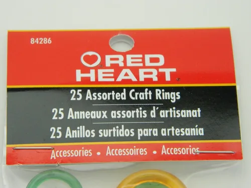Vista 3 de RED HEART, Anillos de plástico surtidos para manualidades de abrigos y Clark, 1 paquete
