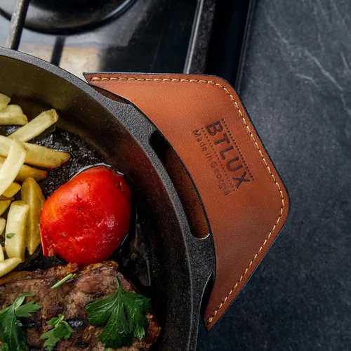 Vista 9 de Orgullosamente fabricado en Georgia con cuero de grano completo - Funda de mango de hierro fundido de cuero, juego de 2 - Funda de mango de hierro