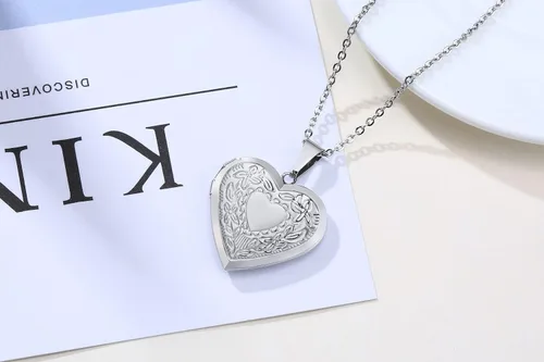 Vista 3 de 2 Pcs Locket Necklace that Holds Pictures Stainless Steel Locket Pendant Necklace Memory Photo Pendant Necklace for Women Girls