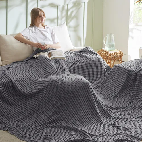 Vista 49 de Bedsure - Manta XL de punto gofre de algodón refrescante - Manta ligera y transpirable de rayón derivado de bambú para personas que se acaloran al