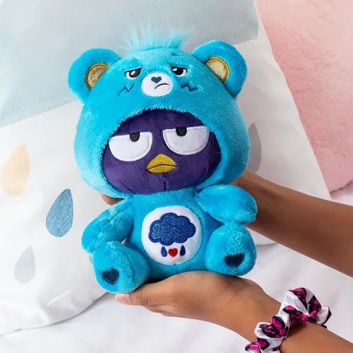 Vista 4 de Care Bears - Badtz-Maru vestido como oso gruñón de 8 pulgadas de peluche de tamaño divertido, azul - Suave y abrazable. - Bueno para niñas y niños