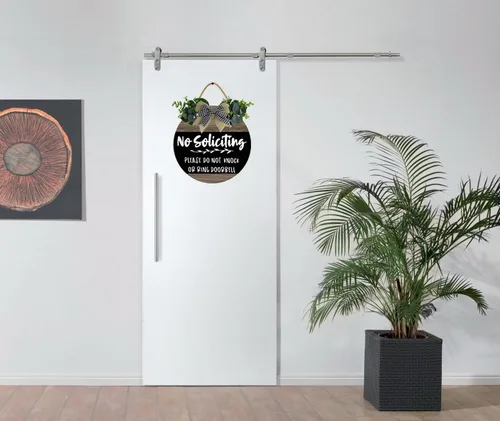 Vista 2 de KPSheng Letrero con texto en inglés «No Soliciting Please Do Not Knock Or Ring Doorbell», placa de madera para casa, citas divertidas