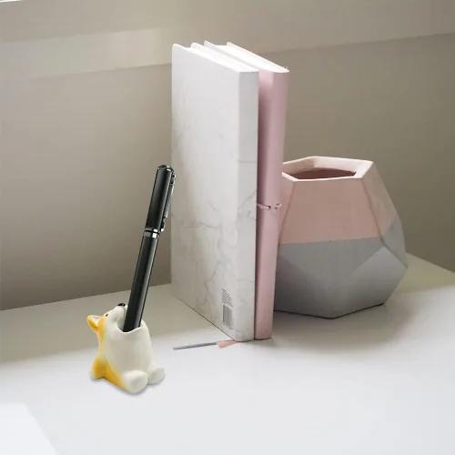 Vista 6 de Lindo soporte para cepillos de dientes de dibujos animados, divertido soporte para lápices de resina, soporte de cepillo de un solo diente de Perro
