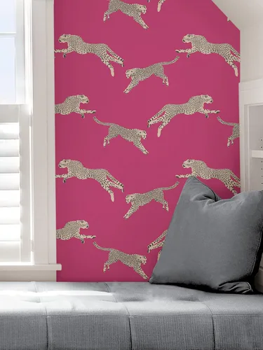 Vista 6 de Brewster Scalamandre Bubblegum Leaping Cheetah Peel and Stick - Papel pintado de guepardo rosa, papel de contacto extraíble para paredes