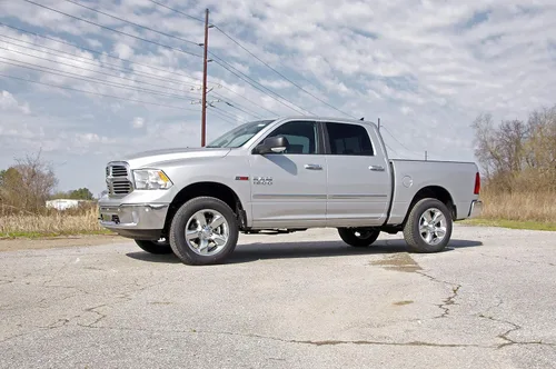 Vista 4 de Rough Country Kit de nivelación de 1.5-2 pulgadas para Ram 1500 4WD - 3592 2002-2005
