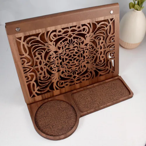 Vista 6 de Book Nook - Soporte de valet de lectura con taza de café, vasos, soporte para teléfono celular, soporte para libros triangular de madera y protector