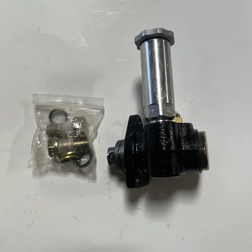 Vista 2 de FP 19 # Bomba de alimentación de combustible para ISUZU 4BD1 motor se adapta a HITACHI EX100 EX120 SK120 SH100 SH120